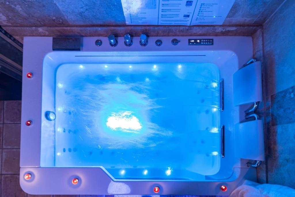 Bed & Spa - La Parenthese Topdestination-Dijon - Centre Ville - Classe 3 Etoiles 外观 照片
